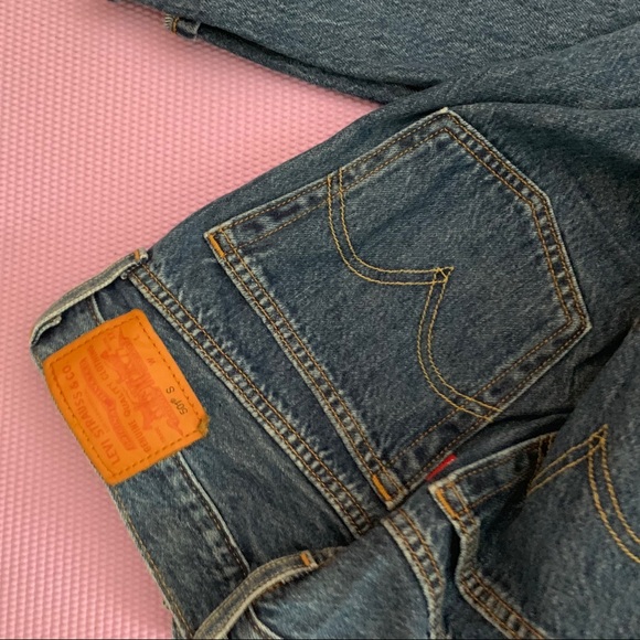 LEVIS - Picture 2 of 5